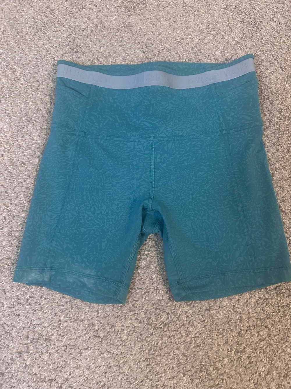 Womens Size 6 Teal Lululemon Compression Shorts